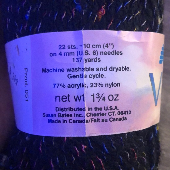 14$ for 5 bundles of yarn ❤️🧶 - Picture 5 of 6